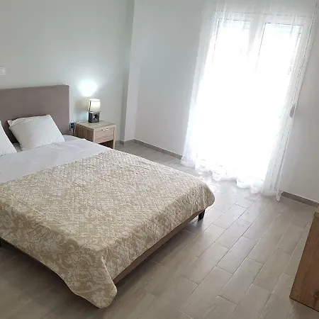 Daire Anastasias House